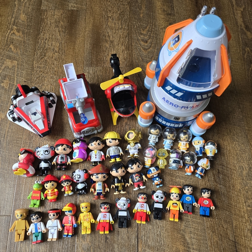 Ryan's World Toy Lot Aero Ryan Rocket Figures